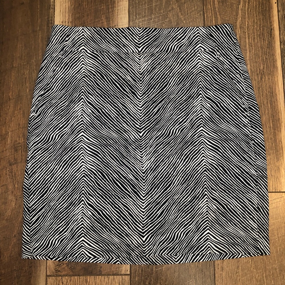 Ann Taylor Madison Zebra Animal Print Pencil Mini Skirt Size 2